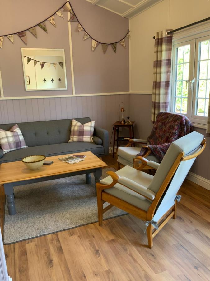 Bramble Lodge Glamping لاوث المظهر الخارجي الصورة