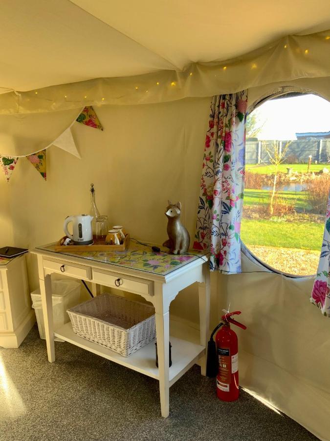 Bramble Lodge Glamping لاوث المظهر الخارجي الصورة